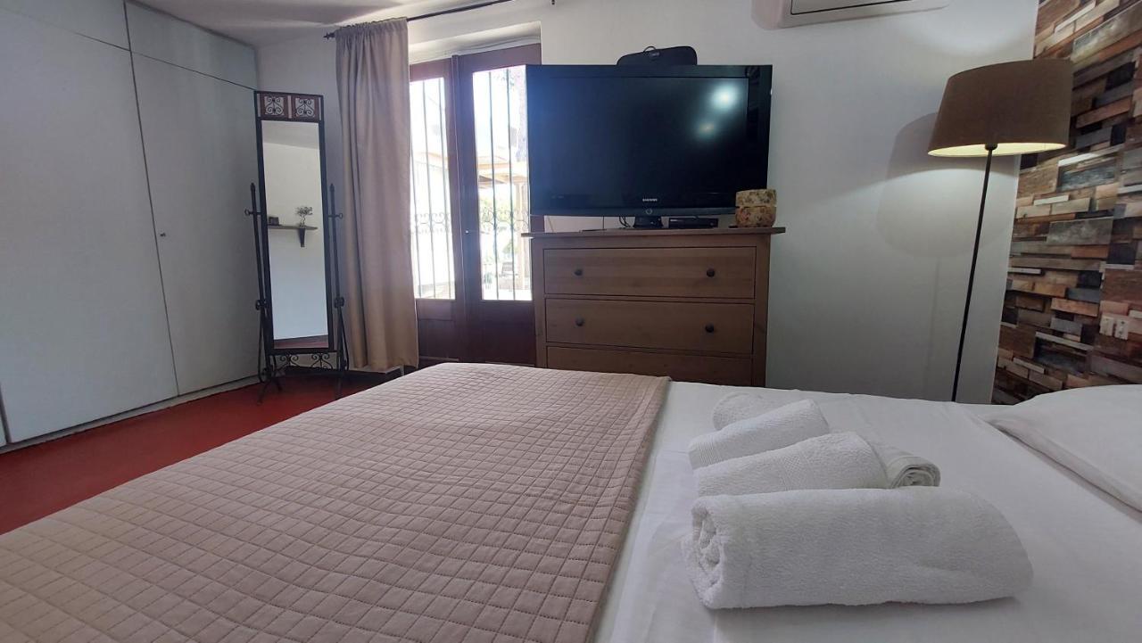 Silis Houses On The Beach 아르테미다 외부 사진